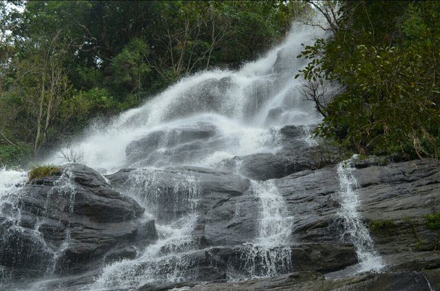 Kiliyur Falls