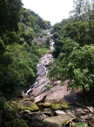 kovai-kutralam-falls