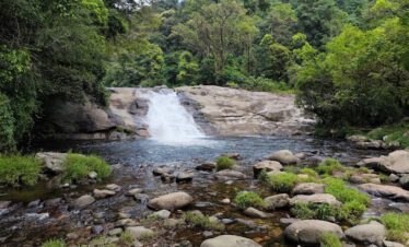 Chinna Kallar Falls Valparai